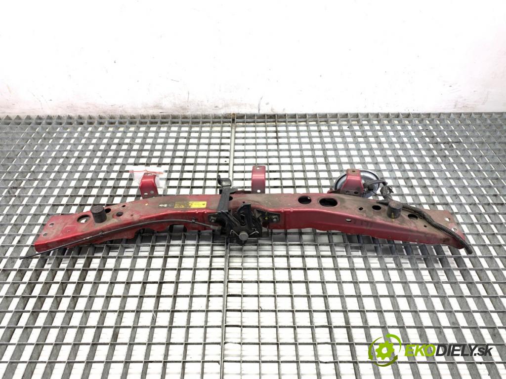 NISSAN MICRA K13 liftback 2016 59 kW 1.2 1198 výztuha horní  (Výztuha)