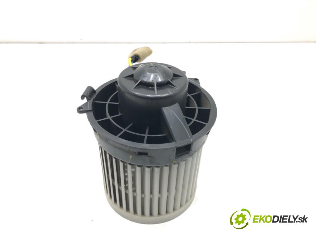 NISSAN MICRA K13 liftback 2016 59 kW 1.2 1198 ventilátor kúrenia