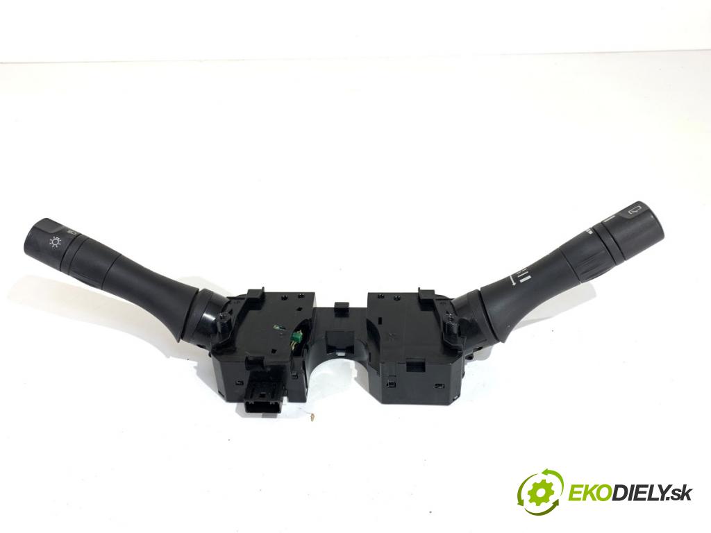 NISSAN MICRA K13 liftback 2016 59 kW 1.2 1198 Prepínač kombinovaný  (Prepínacie páčky pod volantom)