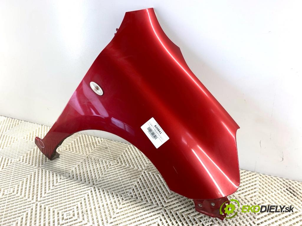 NISSAN MICRA K13 liftback 2016 59 kW 1.2 1198 Blatník pravy predný AY4