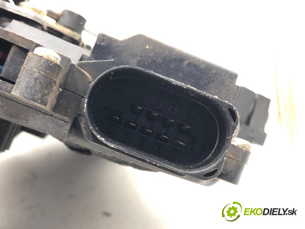 AUDI A2 liftback 2001 55 kW 1.4 1390 zámok Dvere ľavy predný 8Z1837015D