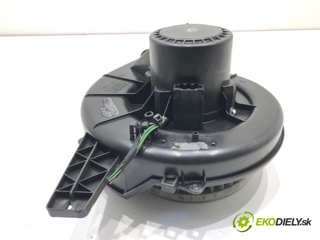 AUDI A2 liftback 2001 55 kW 1.4 1390 ventilátor kúrenia 8EW009157