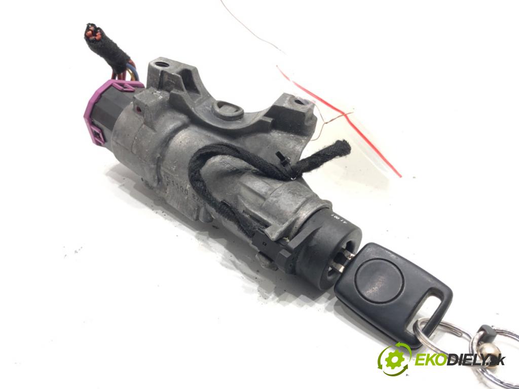 AUDI A2 liftback 2001 55 kW 1.4 1390 spinačka 4B0905851C (Spínacia skrinka)