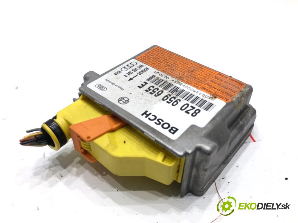 AUDI A2 liftback 2001 55 kW 1.4 1390 senzor airbag 8Z0959655E (Snímač)