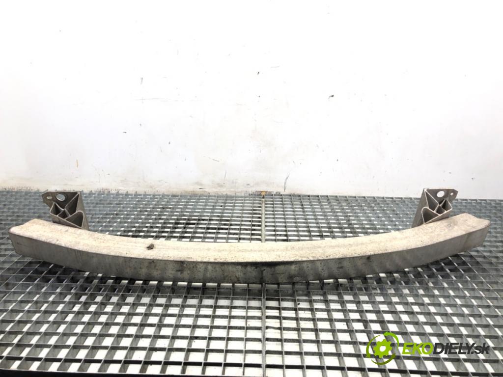 AUDI A2 liftback 2001 55 kW 1.4 1390 výztuha nárazníka přední část  (Přední výztuha)