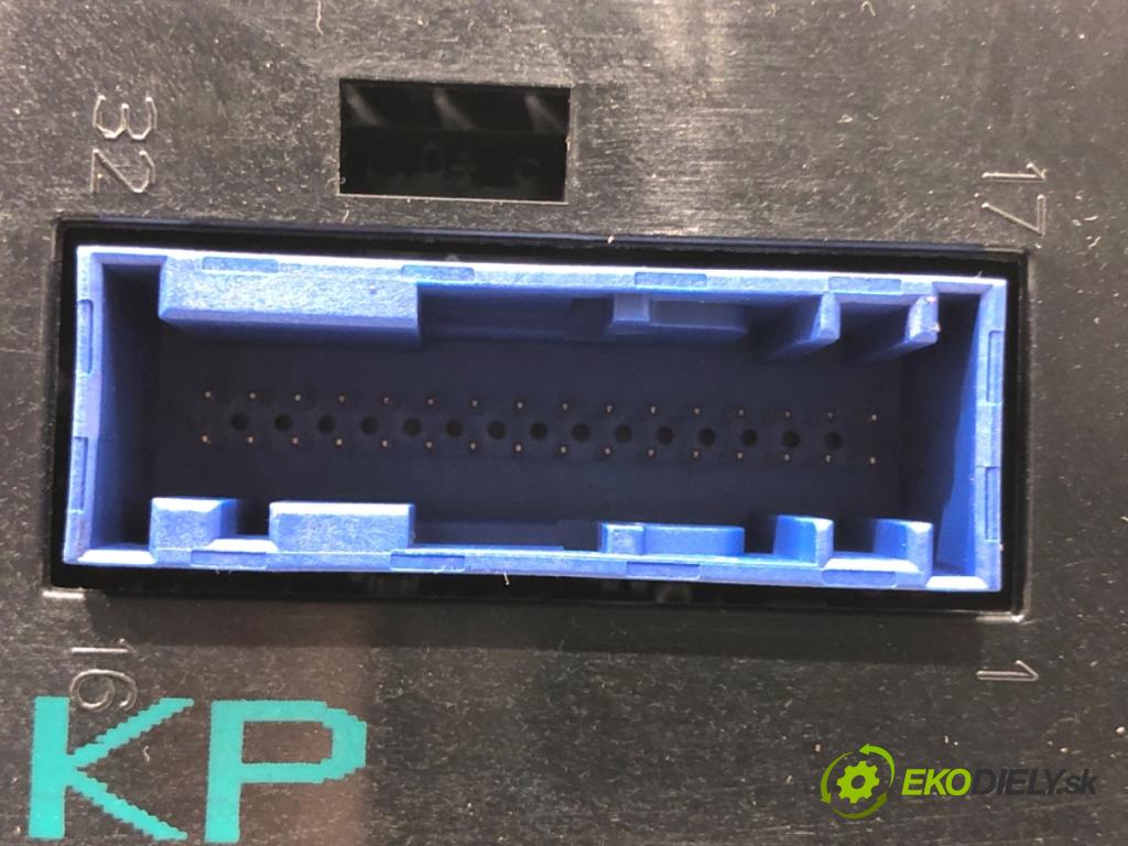 OPEL ZAFIRA B nadwozie wielkoprzestrzenne (MPV) 2006 74 kW 1.9 CDTI (M75) 1910 Dislpej 13111163 (Prístrojová doska)