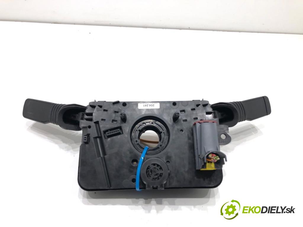 OPEL ZAFIRA B nadwozie wielkoprzestrzenne (MPV) 2006 74 kW 1.9 CDTI (M75) 1910 Prepínač kombinovaný  (Prepínacie páčky pod volantom)