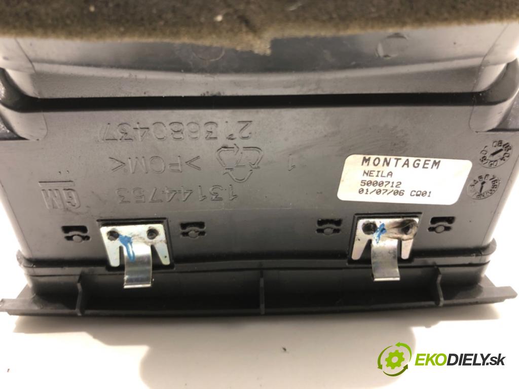 OPEL ZAFIRA B nadwozie wielkoprzestrzenne (MPV) 2006 74 kW 1.9 CDTI (M75) 1910 Mriežky kúrenia zad