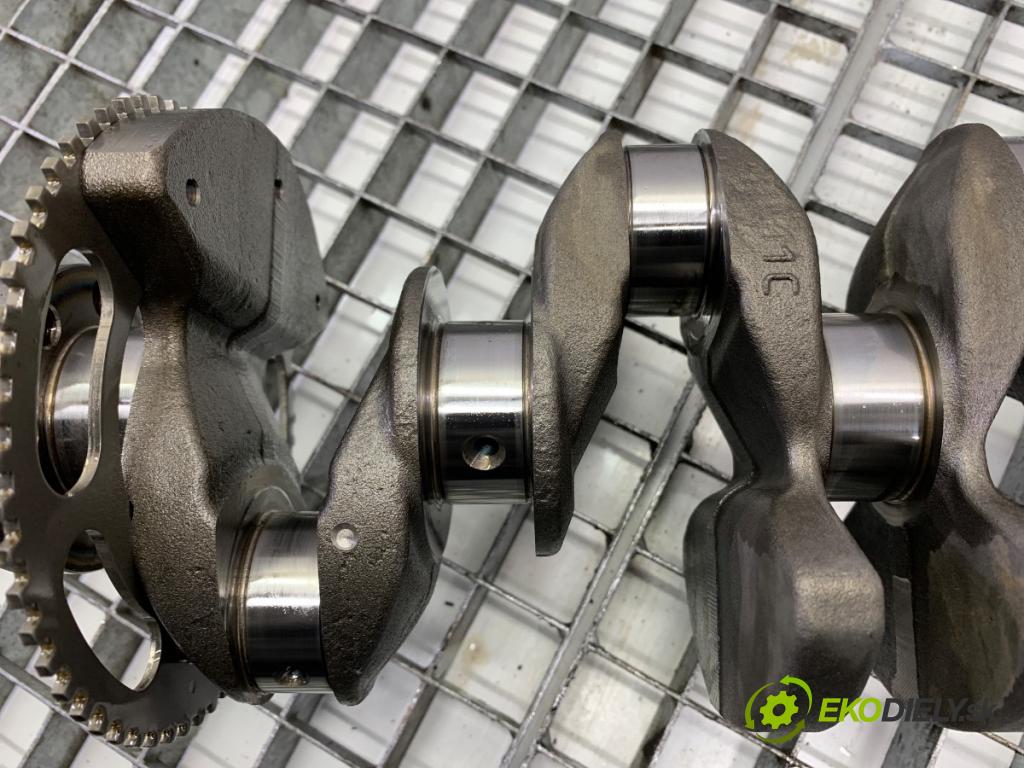 HYUNDAI ELANTRA VII sedan 2023 90 kW 1.6 1598 kardaň hřídel KORBOVÝ:  (Blok motoru ostatní)