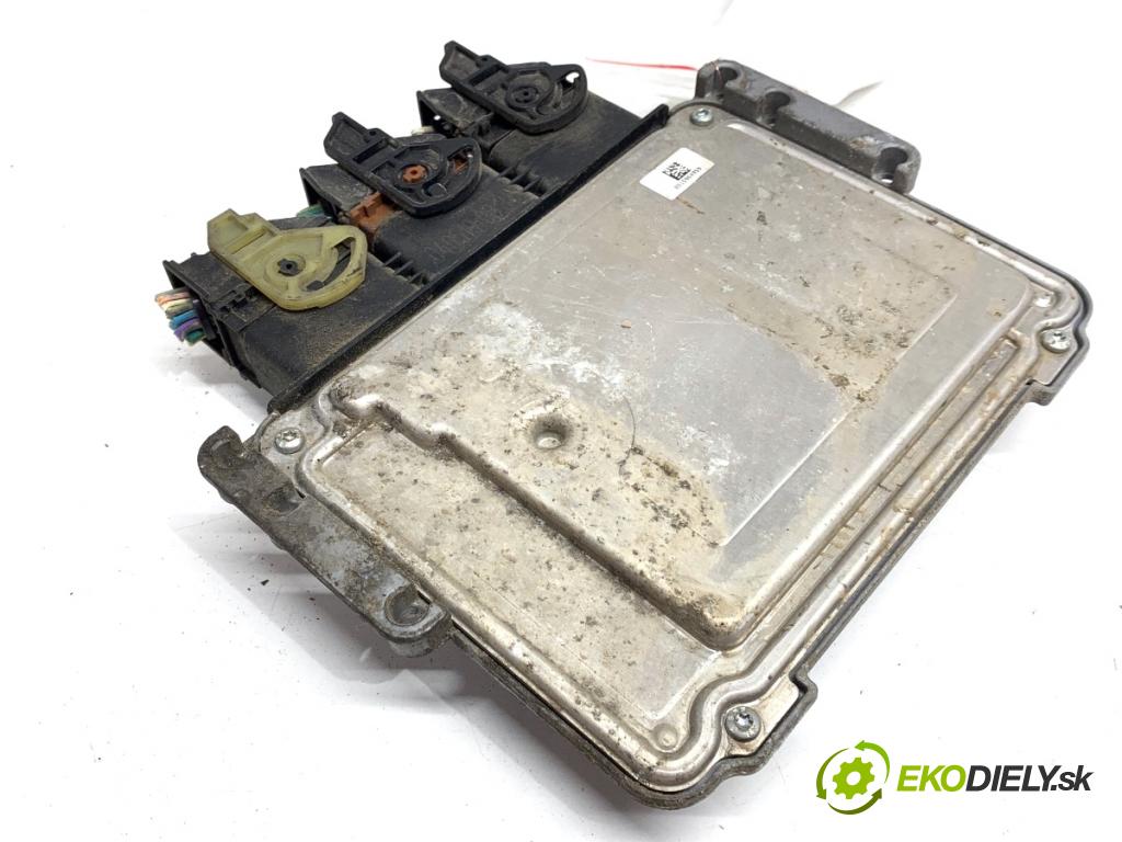 FORD FIESTA MK7 liftback 2010 55 kW 1.6 TDCi 1560 riadiaca jednotka Motor AV21-12A650-SE (Riadiaca jednotka)