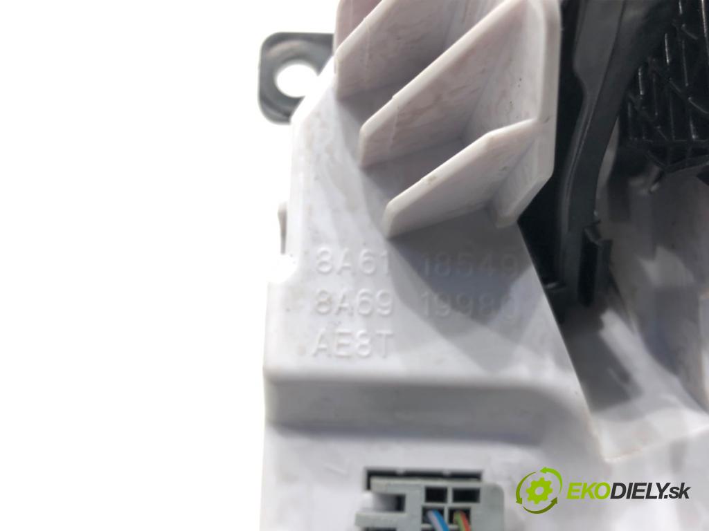 FORD FIESTA MK7 liftback 2010 55 kW 1.6 TDCi 1560 Panel ovládania kúrenia 8A61-18549 (Prepínacie páčky pod volantom)