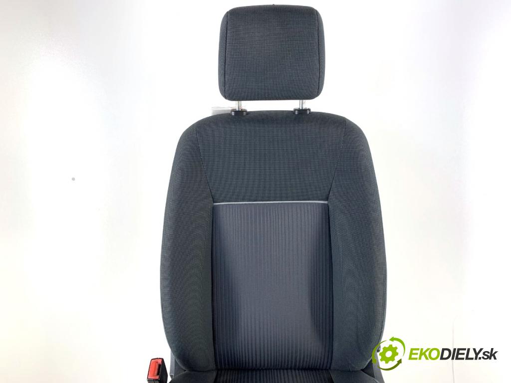 FORD FIESTA MK7 liftback 2010 55 kW 1.6 TDCi 1560 Sedadlo ľavy predný