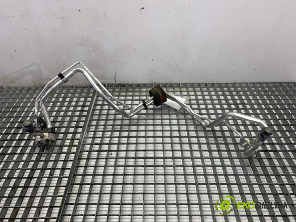 VOLVO V60 I Kombi 2018 110 kW 2.0 D3 1969 rúrka klimatizace  (Trubka klimatizace)