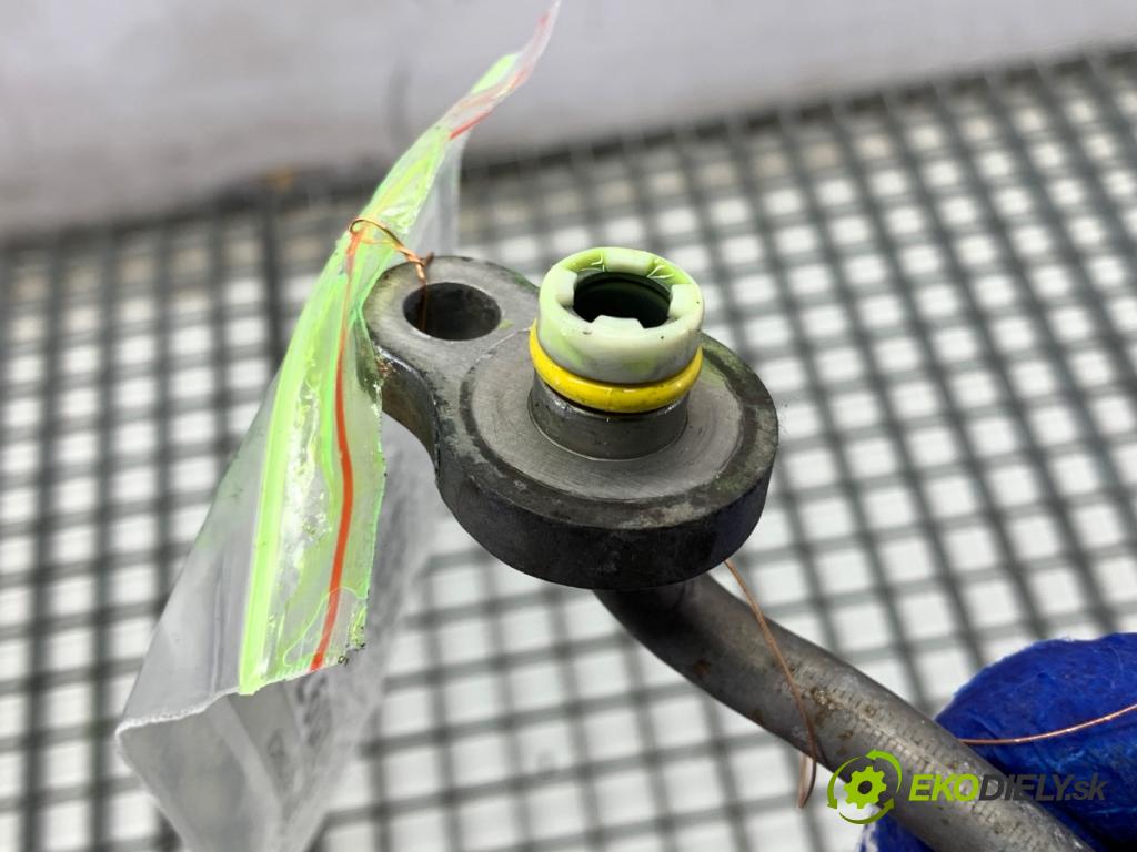 VOLVO V60 I Kombi 2018 110 kW 2.0 D3 1969 rúrka klimatizace 31332531 (Trubka klimatizace)