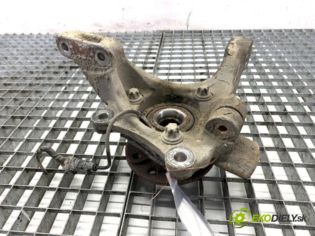 FIAT CROMA nadwozie zamknięte / kombi 2008 88 kW 1.9 MJTD (194AXB1B) 1910 náboj pravý přední část