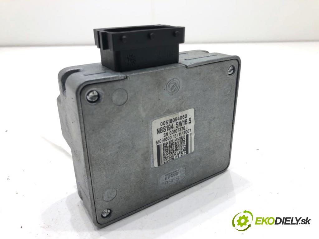 FIAT CROMA nadwozie zamknięte / kombi 2008 88 kW 1.9 MJTD (194AXB1B) 1910 blokáda volantu 00518054060 (Riadenie ostatné)