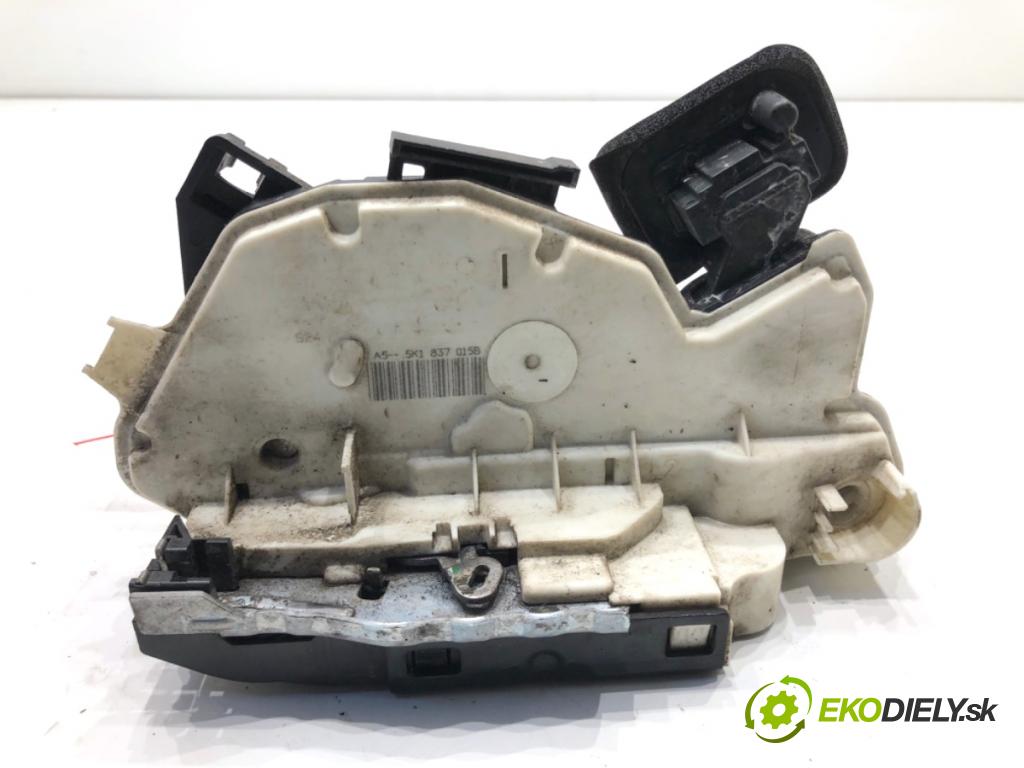 VW GOLF VI liftback 2010 77 kW 1.6 TDI 1598 zámok Dvere ľavy predný 5K1837015B