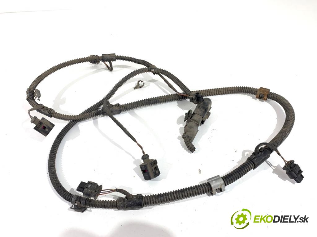 VW GOLF VI liftback 2010 77 kW 1.6 TDI 1598 Káblovačka PDC zad 