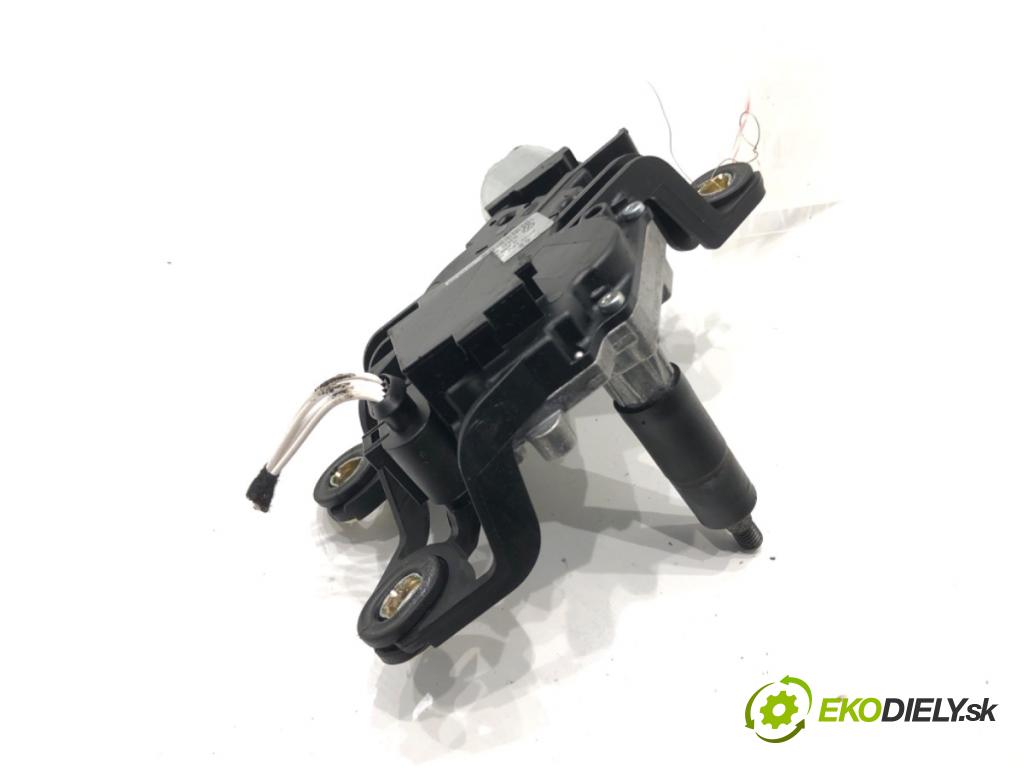 VW GOLF VI liftback 2010 77 kW 1.6 TDI 1598 Motor stieračov zad 5K6955711B