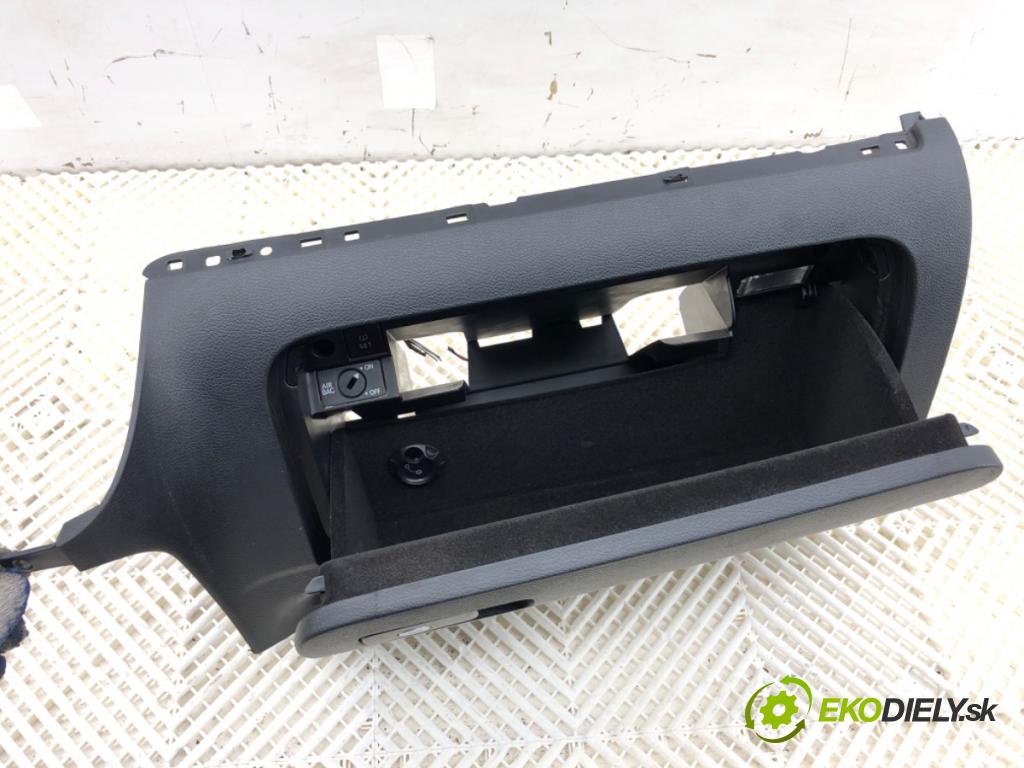 VW GOLF VI liftback 2010 77 kW 1.6 TDI 1598 Priehradka, kastlík spolujazdca 1K1857290E (Priehradka (kastlík))