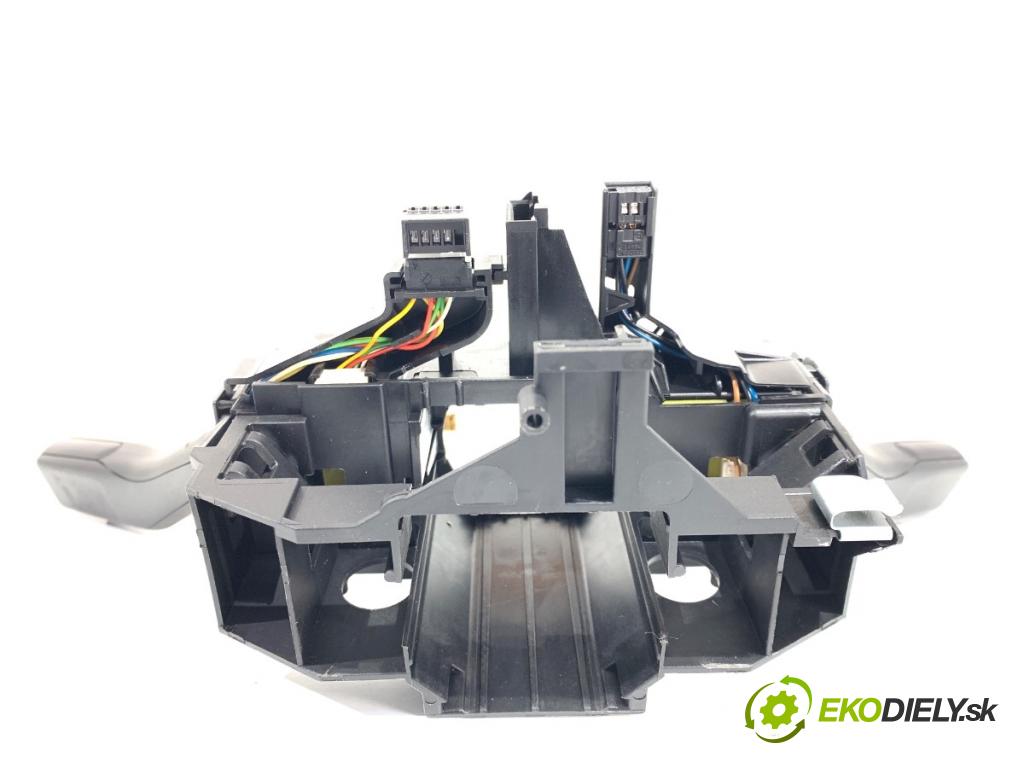 VW GOLF VI liftback 2010 77 kW 1.6 TDI 1598 Prepínač kombinovaný 1K0953503HB (Prepínacie páčky pod volantom)