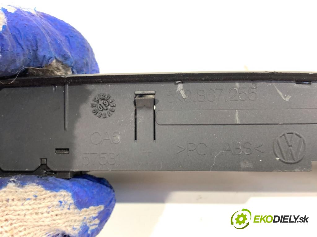 VW GOLF VI liftback 2010 77 kW 1.6 TDI 1598 Prepínač okien 5K0867255 (Prepínacie páčky pod volantom)