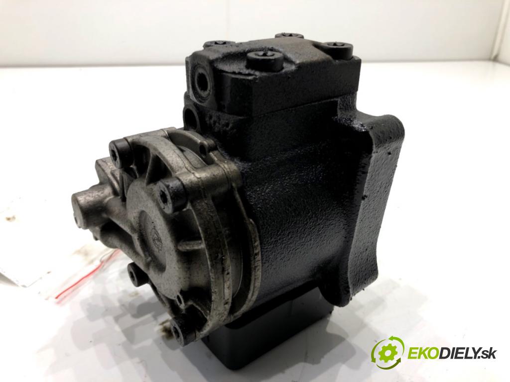 VW GOLF VI liftback 2010 77 kW 1.6 TDI 1598 Pumpa vstrekovacia 03L130755E (Vstrekovacie čerpadlo)