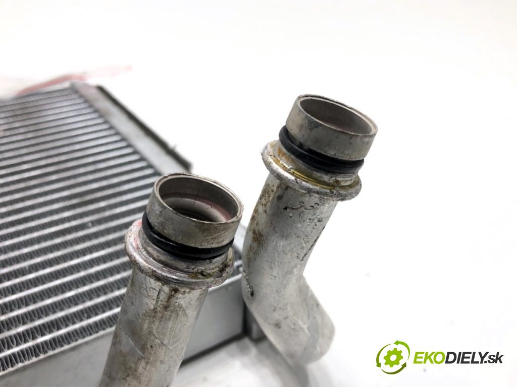 VW GOLF VI liftback 2010 77 kW 1.6 TDI 1598 Výhrevné teleso, radiátor kúrenia  (Radiátor kúrenia)