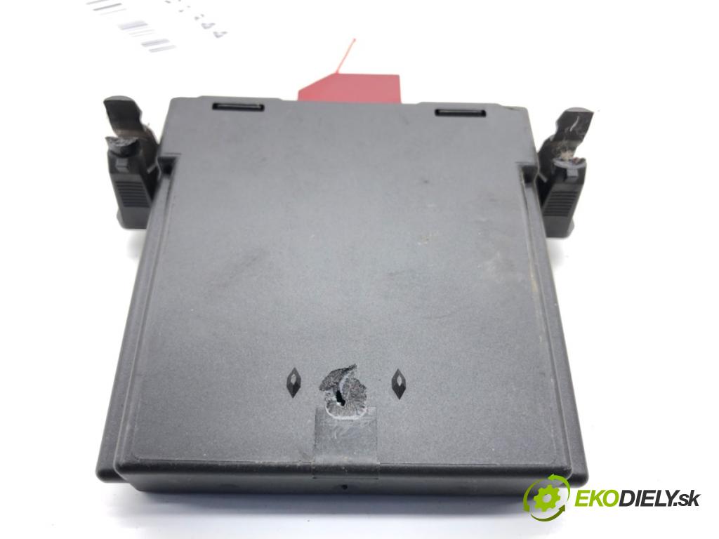 VW GOLF VI liftback 2010 77 kW 1.6 TDI 1598 Modul GATEWAY 1K0907530AD