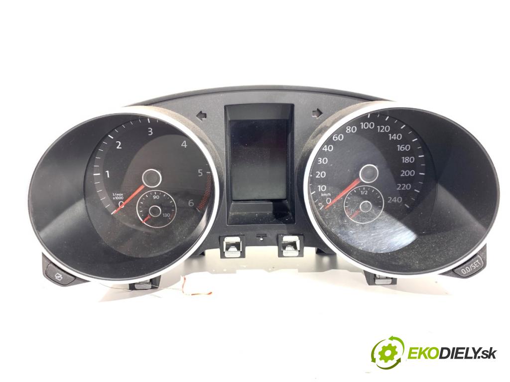 VW GOLF VI liftback 2010 77 kW 1.6 TDI 1598 Prístrojovka 5K0920870G (Prístrojová doska)