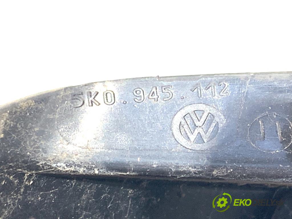 VW GOLF VI liftback 2010 77 kW 1.6 TDI 1598 Svetlo pravy zad 5K0945112