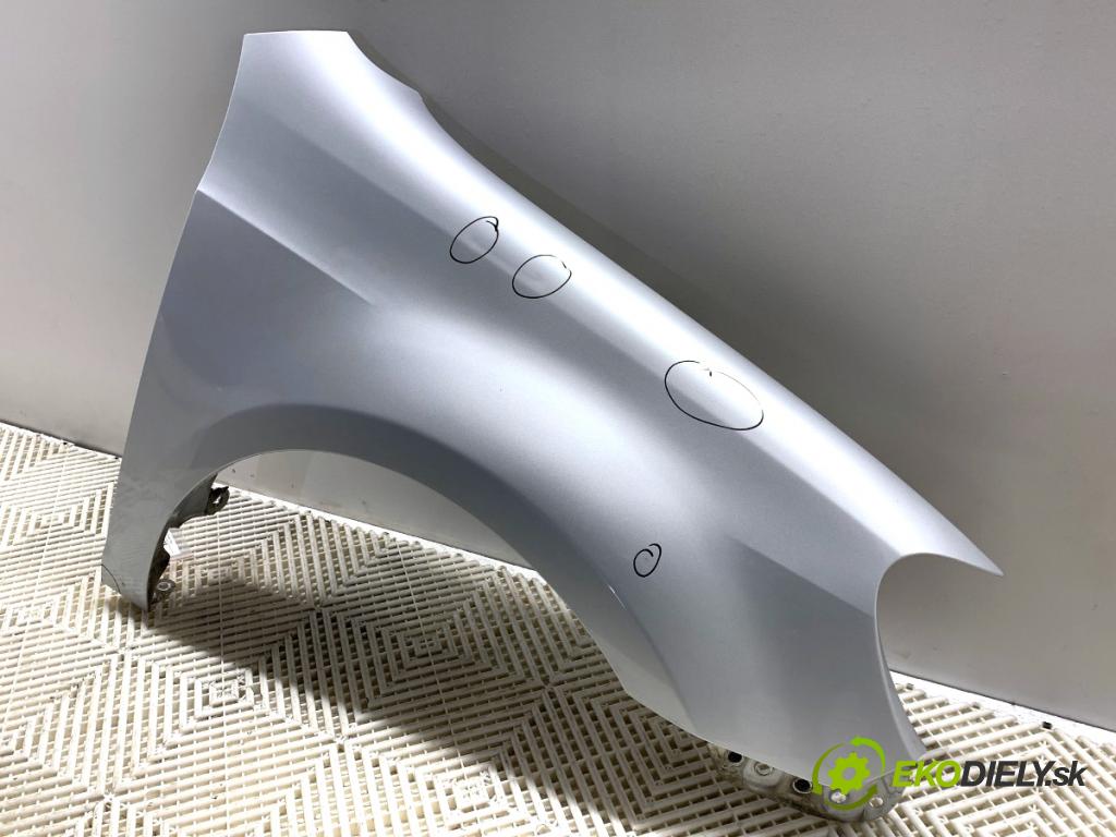 VW GOLF VI liftback 2010 77 kW 1.6 TDI 1598 blatník pravý přední část