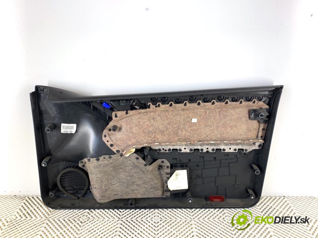 VW GOLF VI liftback 2010 77 kW 1.6 TDI 1598 čalúnenie Dvere ľavy predný