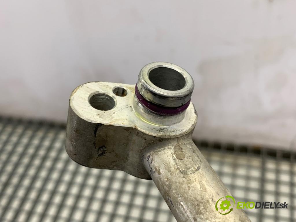 VW GOLF VI liftback 2010 77 kW 1.6 TDI 1598 rúrka klimatizace 1K0820743FD (Trubka klimatizace)