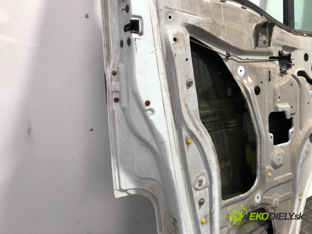 RENAULT MASTER II Skrzynia 2002 84 kW 2.8 dTI 2799 Dvere ľavy predný