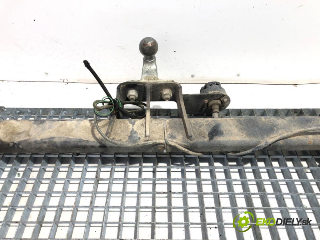 RENAULT MASTER II Skrzynia 2002 84 kW 2.8 dTI 2799 Hák ťažné zariadenie  (Ťažné zariadenie)