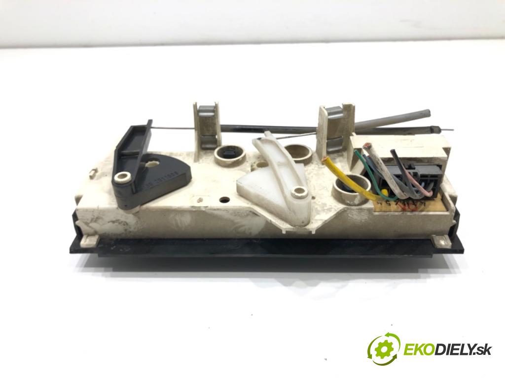 RENAULT MASTER II Skrzynia 2002 84 kW 2.8 dTI 2799 Panel ovládania kúrenia 133761F (Prepínacie páčky pod volantom)