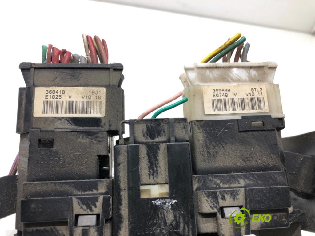 RENAULT MASTER II Skrzynia 2002 84 kW 2.8 dTI 2799 Prepínač kombinovaný 54034997A (Prepínacie páčky pod volantom)