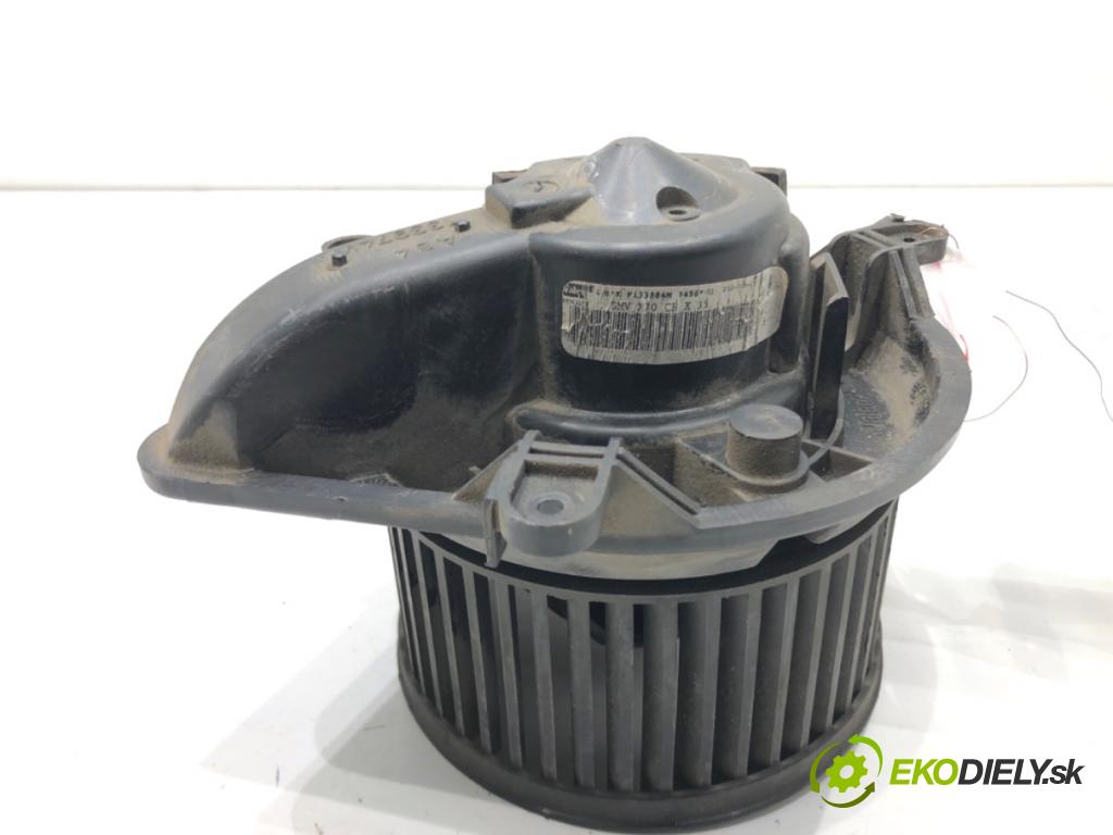 RENAULT MASTER II Skrzynia 2002 84 kW 2.8 dTI 2799 ventilátor kúrenia