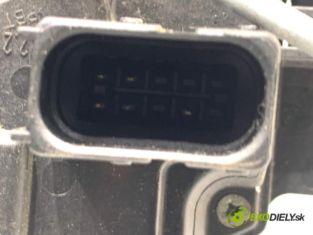 OPEL ZAFIRA B nadwozie wielkoprzestrzenne (MPV) 2005 77 kW 1.6 (M75) 1598 zámok Dvere pravy predný 13210749