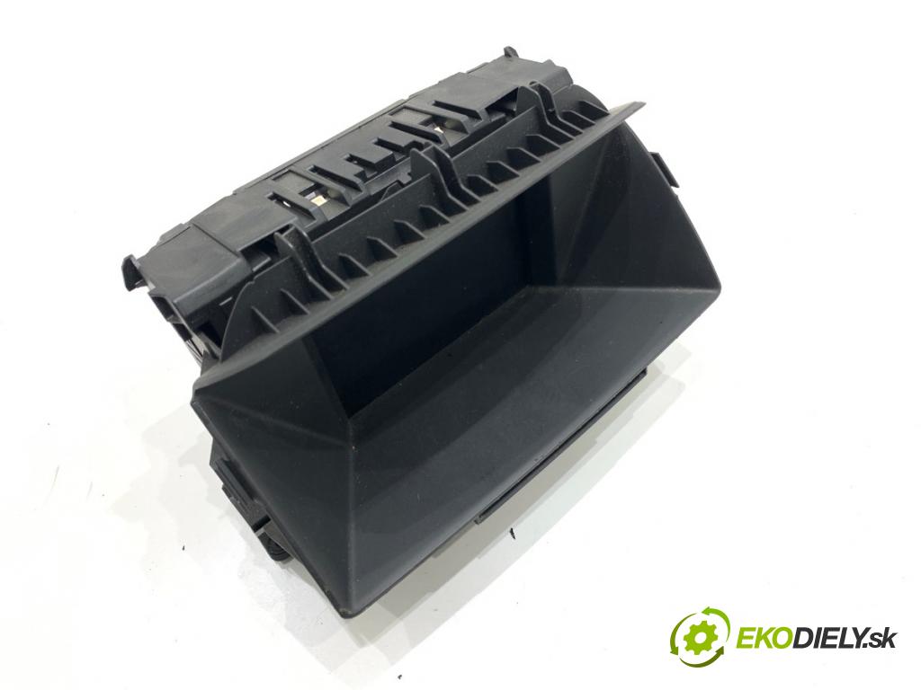 OPEL ZAFIRA B nadwozie wielkoprzestrzenne (MPV) 2005 77 kW 1.6 (M75) 1598 Dislpej 13208089 (Prístrojová doska)