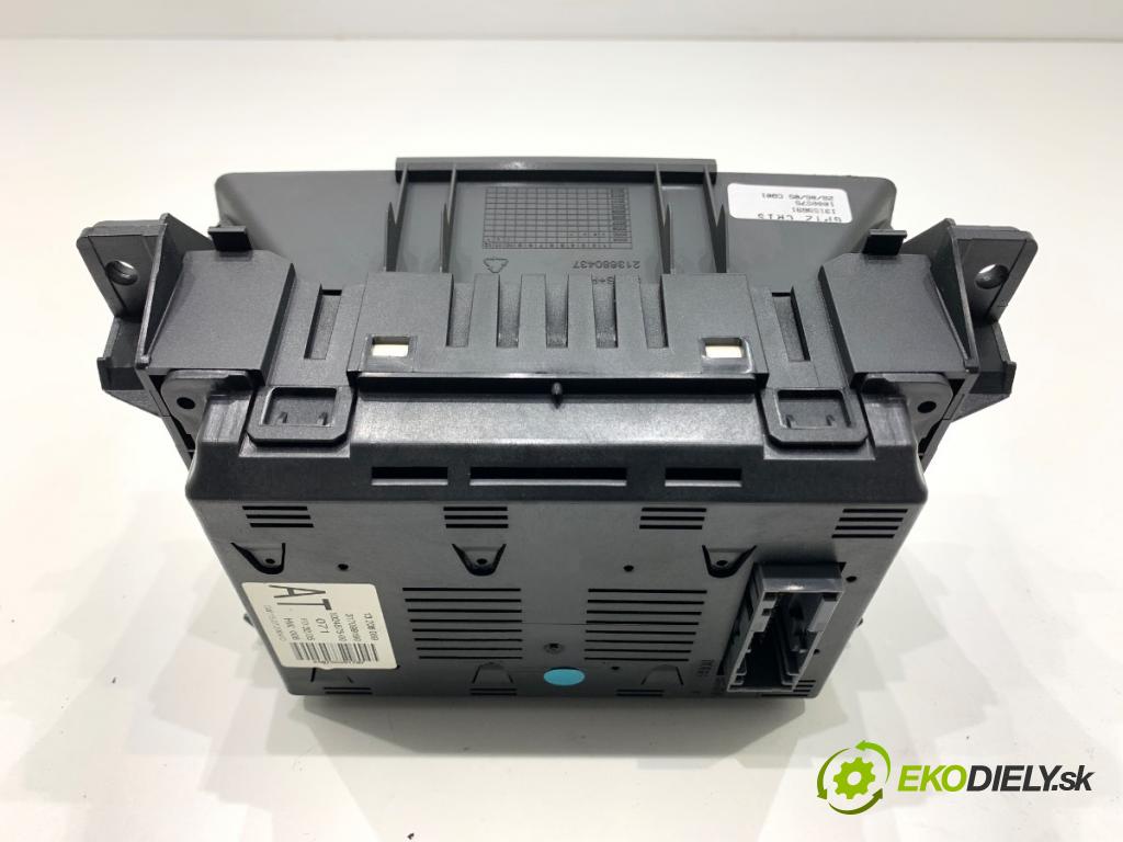 OPEL ZAFIRA B nadwozie wielkoprzestrzenne (MPV) 2005 77 kW 1.6 (M75) 1598 Dislpej 13208089 (Prístrojová doska)