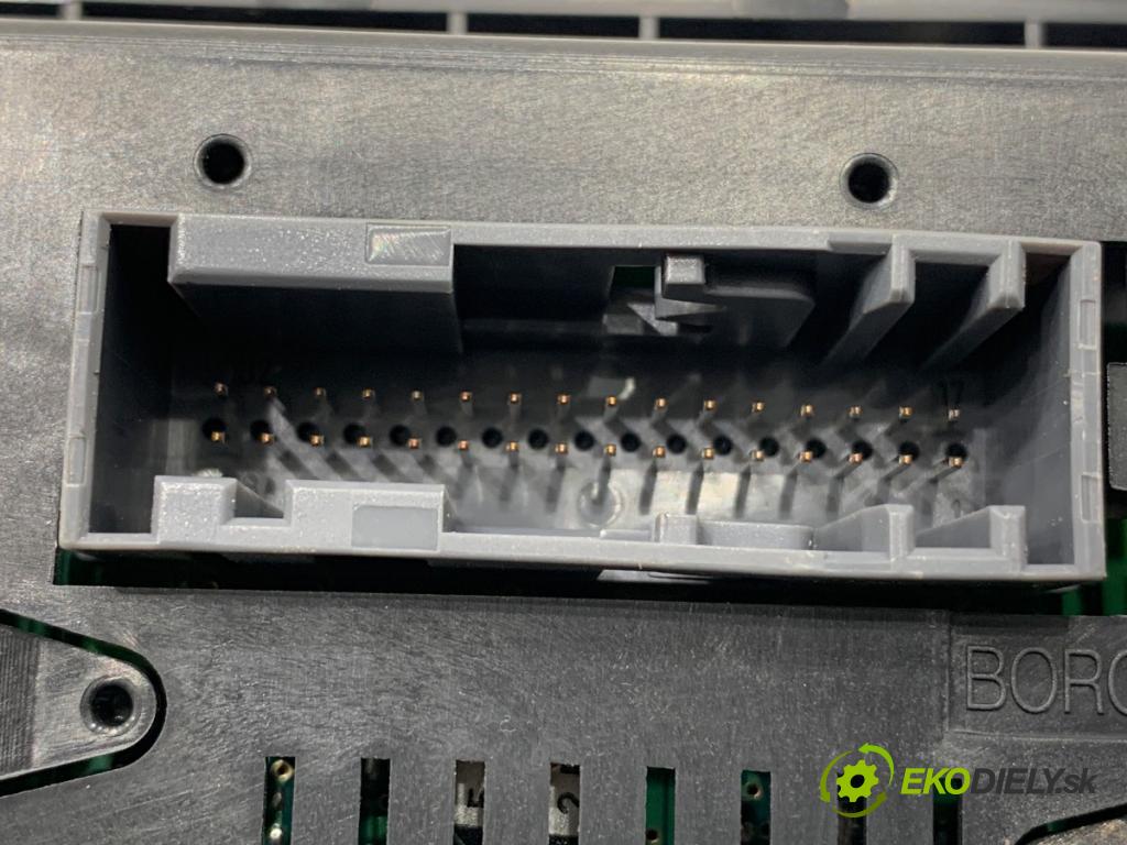 OPEL ZAFIRA B nadwozie wielkoprzestrzenne (MPV) 2005 77 kW 1.6 (M75) 1598 Dislpej 13208089 (Prístrojová doska)