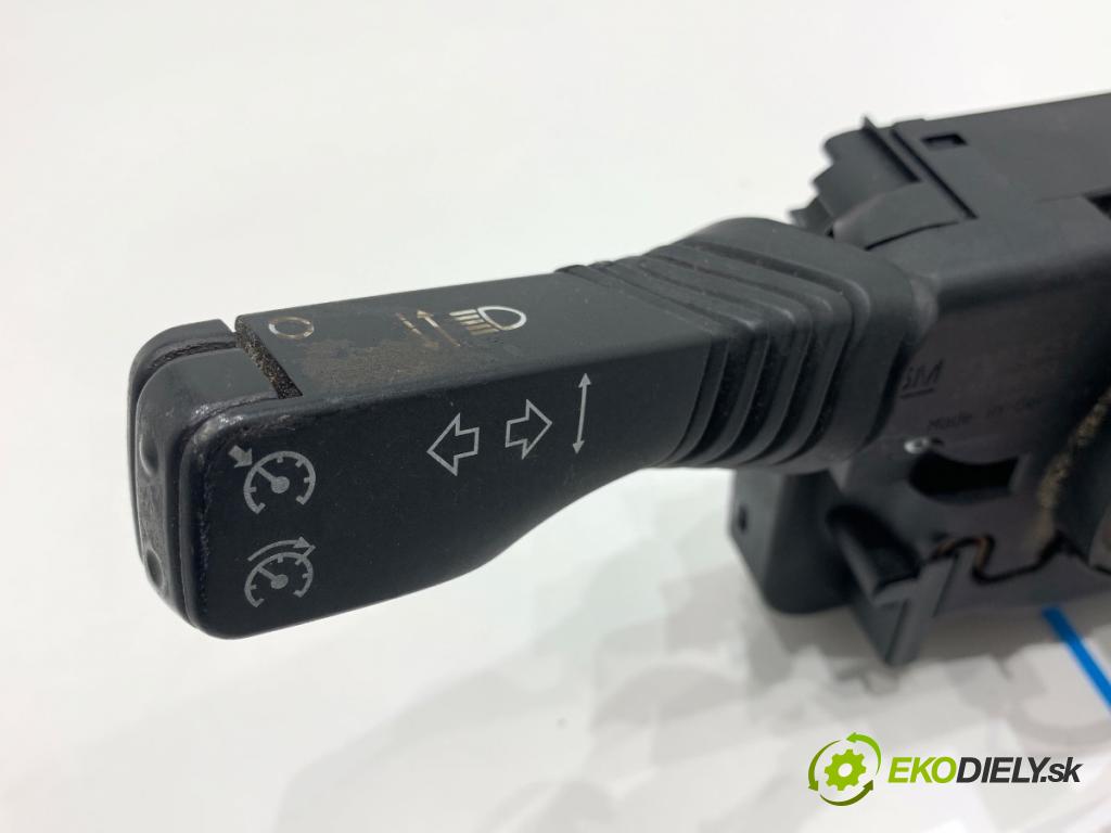 OPEL ZAFIRA B nadwozie wielkoprzestrzenne (MPV) 2005 77 kW 1.6 (M75) 1598 Prepínač kombinovaný 93183451 (Prepínacie páčky pod volantom)