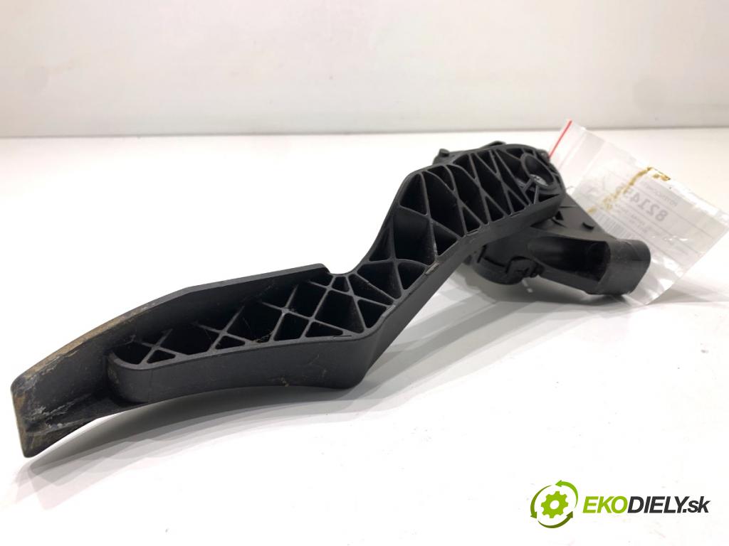 OPEL ZAFIRA B nadwozie wielkoprzestrzenne (MPV) 2005 77 kW 1.6 (M75) 1598 Potenciometer plynu 9202341 (Potenciometer plynového pedálu)