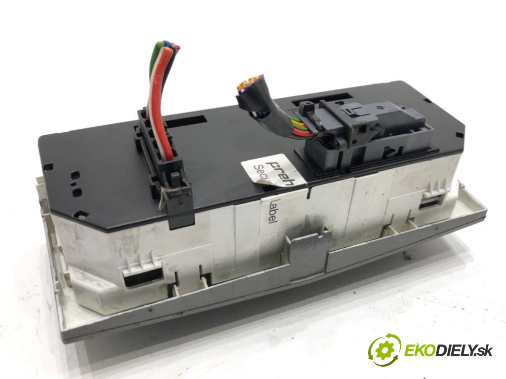 OPEL ZAFIRA B nadwozie wielkoprzestrzenne (MPV) 2005 77 kW 1.6 (M75) 1598 Panel ovládania kúrenia 13201300 (Prepínacie páčky pod volantom)