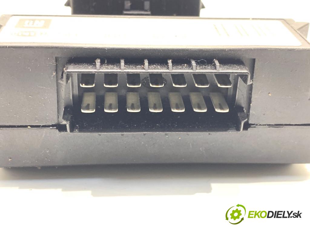 OPEL ZAFIRA B nadwozie wielkoprzestrzenne (MPV) 2005 77 kW 1.6 (M75) 1598 modul tažného oka 24453850 (Řídící jednotka ostatní)