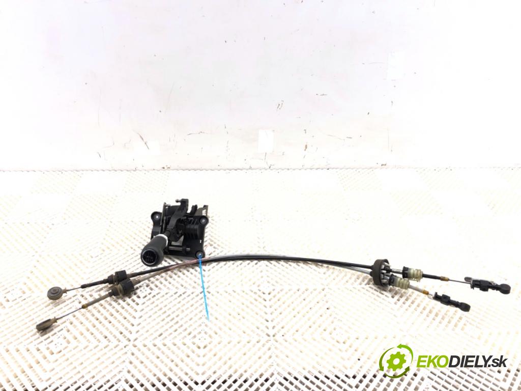 OPEL ZAFIRA B nadwozie wielkoprzestrzenne (MPV) 2005 77 kW 1.6 (M75) 1598 Kulisa 55354140 (Rýchlostná páka (kulisa))