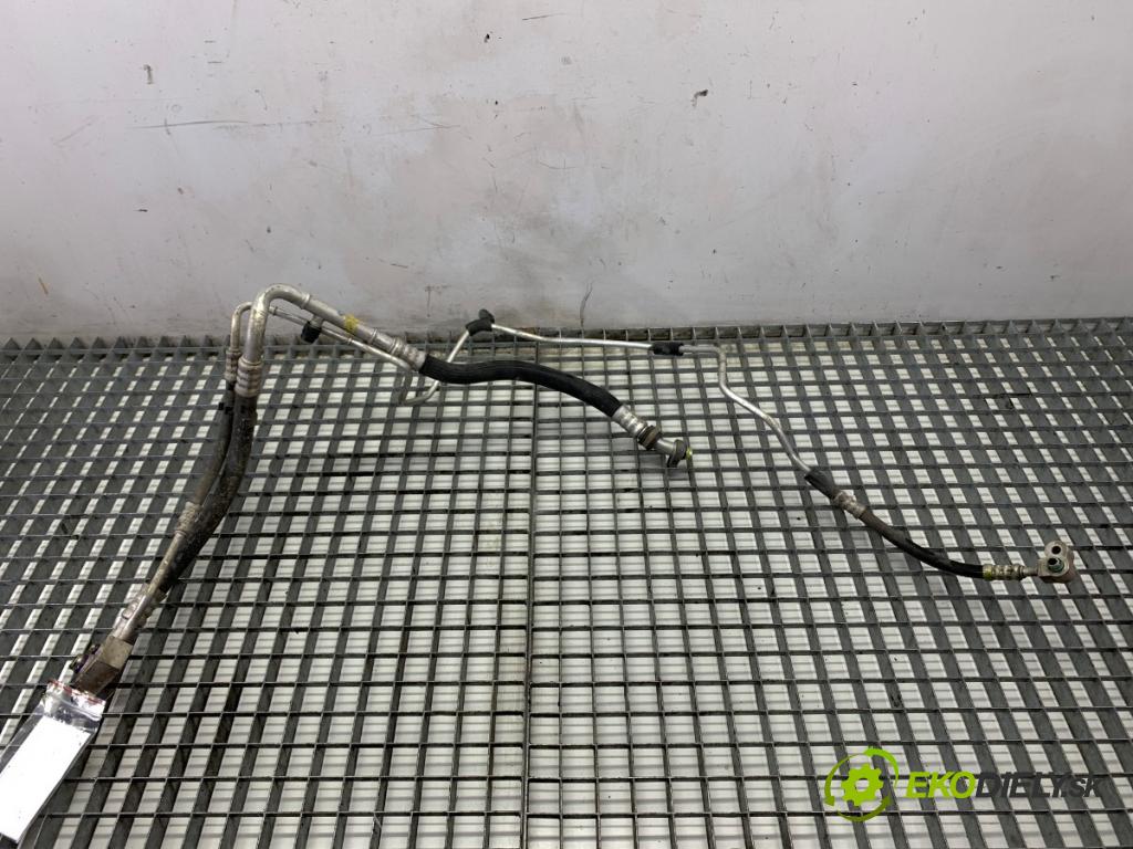 OPEL ZAFIRA B nadwozie wielkoprzestrzenne (MPV) 2005 77 kW 1.6 (M75) 1598 rúrka klimatizace  (Trubka klimatizace)