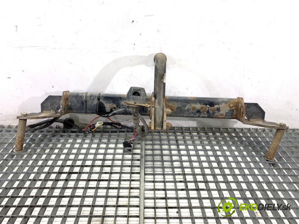 OPEL ZAFIRA B nadwozie wielkoprzestrzenne (MPV) 2005 77 kW 1.6 (M75) 1598 Hák tažné zařízení  (Tažné zařízení)